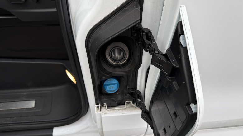 Ford Tourneo Custom 320 L2 Diesel Fwd 2.0 EcoBlue 136ps H1 Titanium 8 seater Auto